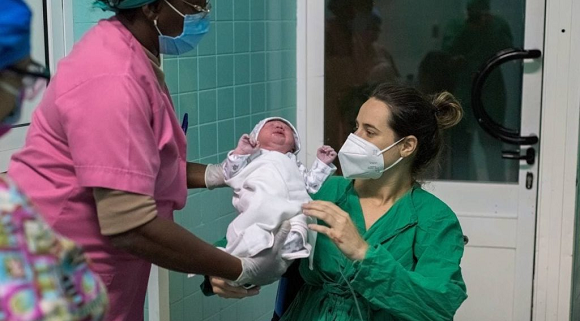 O Bloqueio mata: Estudo de uma instituição norte-americana demonstra que as medidas dos EUA são a principal causa do aumento da mortalidade infantil em Cuba