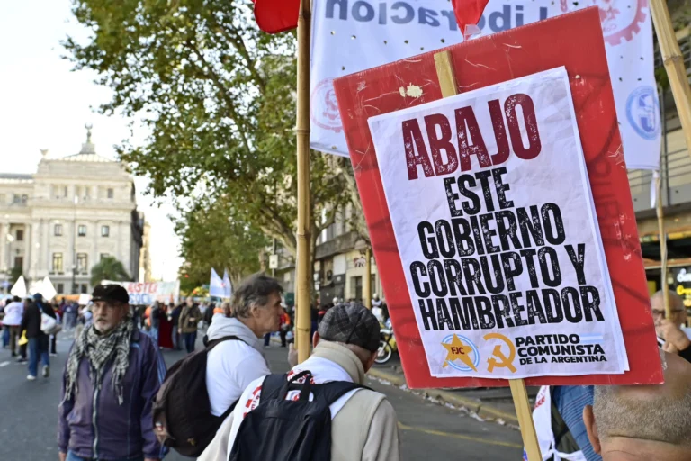 Argentina: FMI expõe o défice de Milei e exige medidas de austeridade contra reformados e trabalhadores