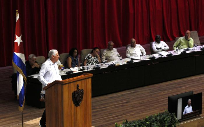 Graças à solidariedade, a força de Cuba multiplica-se