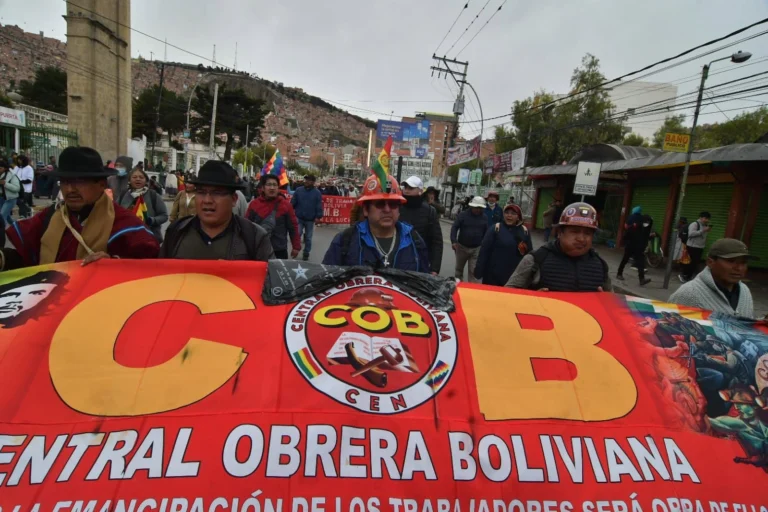 A COB denuncia uma “caça ao homem” na Bolívia após a detenção de dirigentes