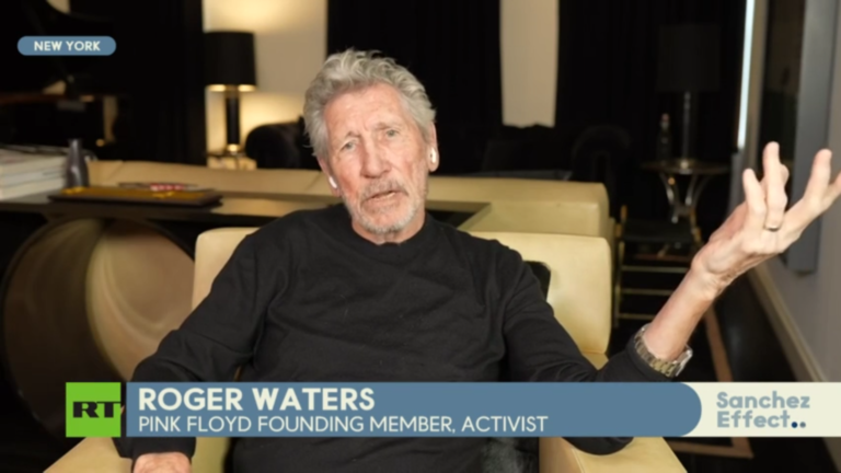 Roger Waters critica o Ocidente por sacrificar vidas russas e ucranianas em troca de dinheiro